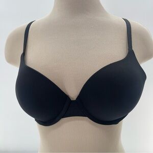 Victoria’s Secret T-Shirt Push Up Full Coverage Black Bra Size 34B